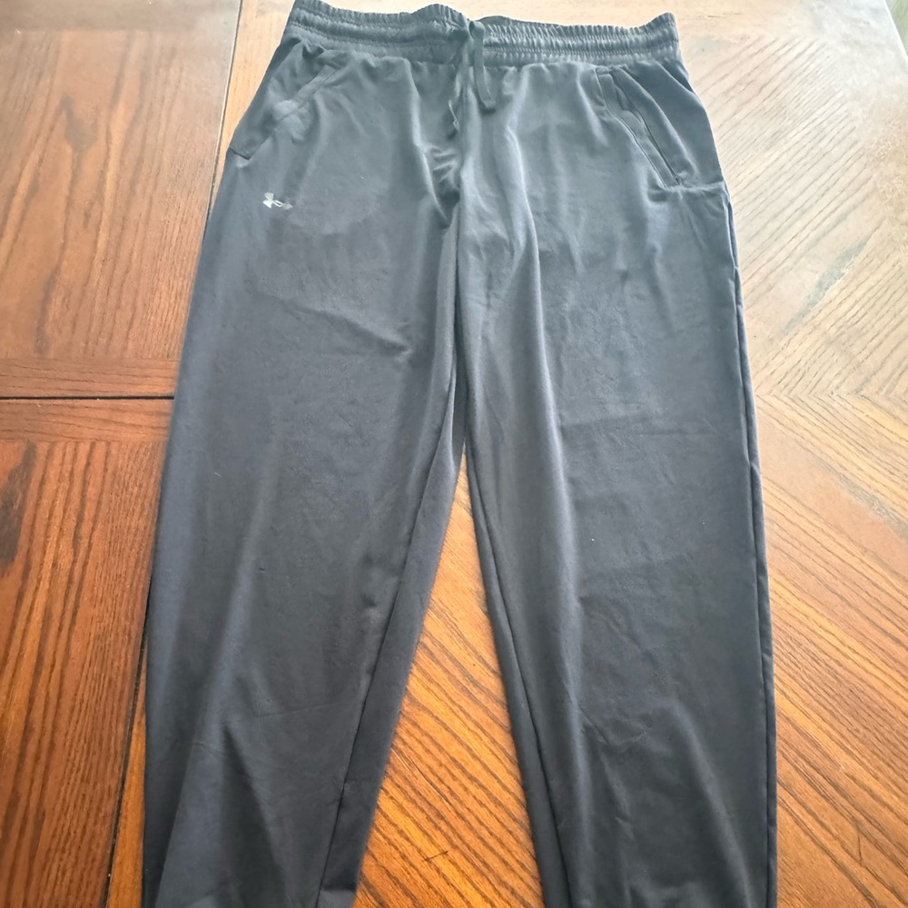 Under armour light weight joggers.